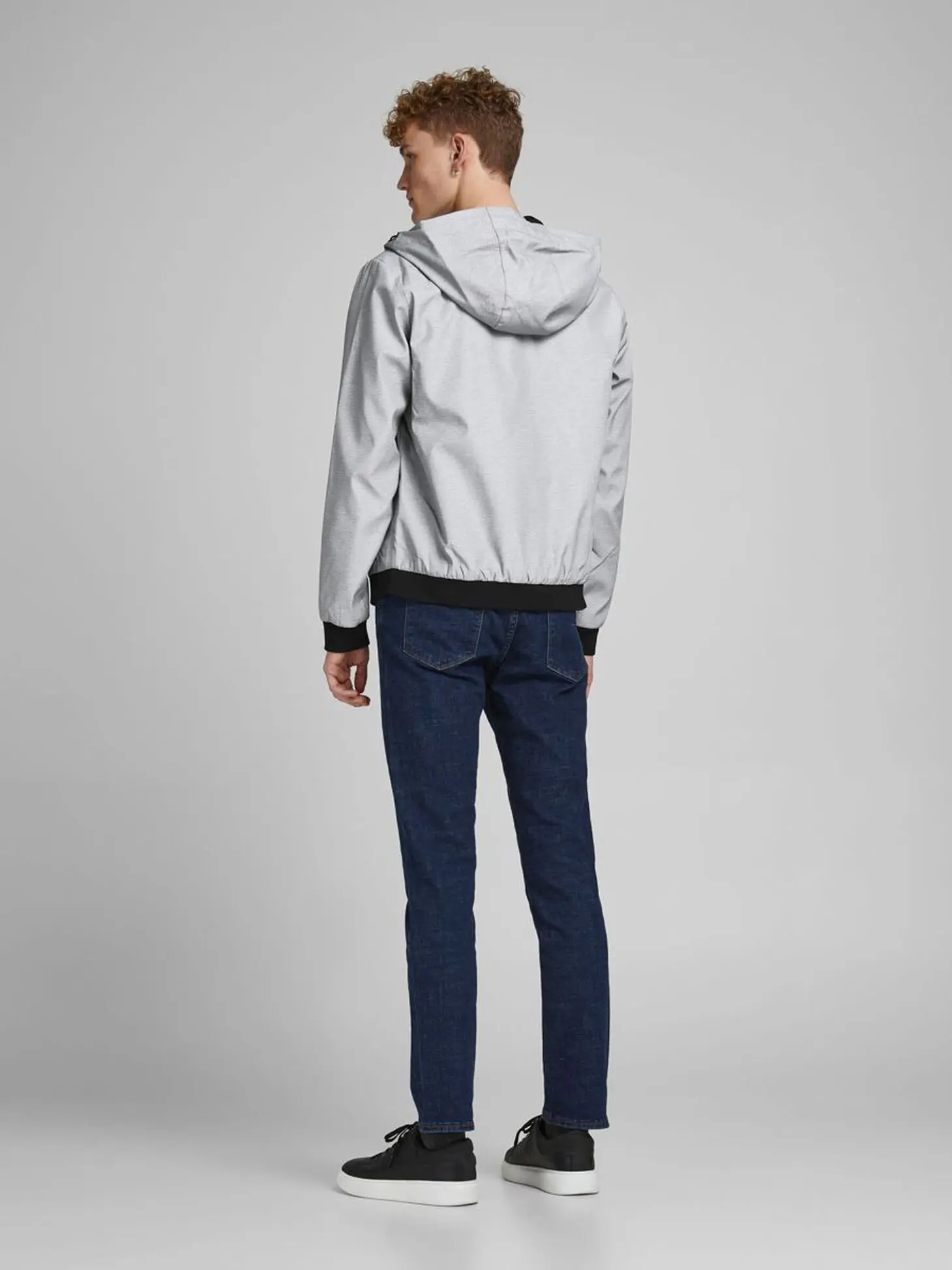 Ветровка мужская