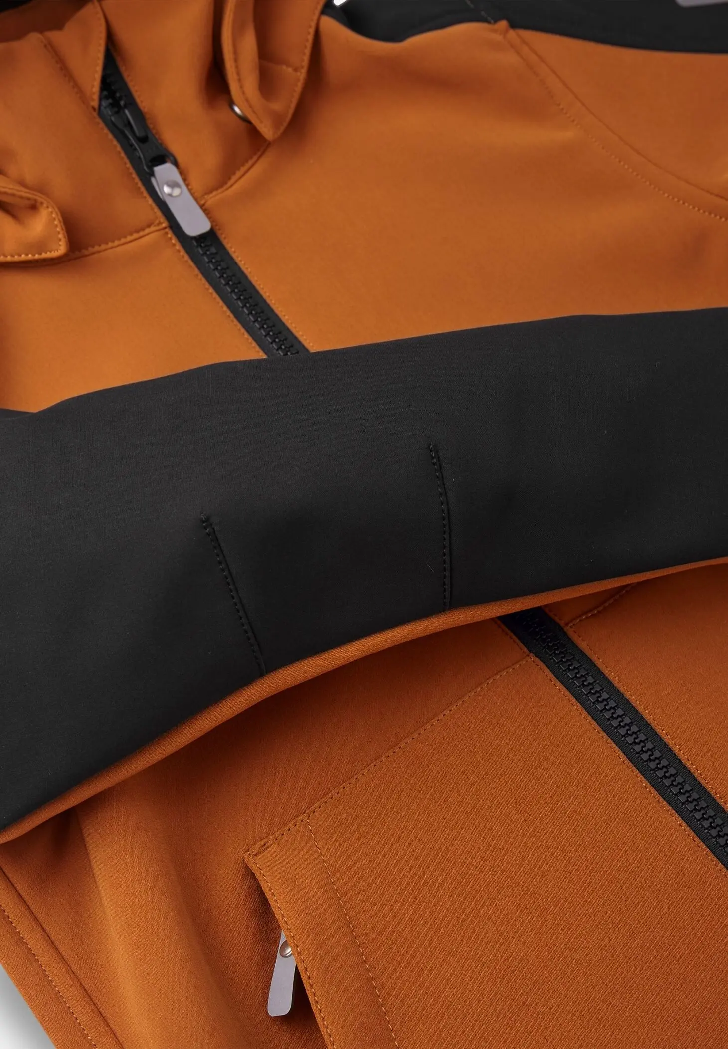 Толстовка-ветровка 2 в 1 из материала Softshell дл