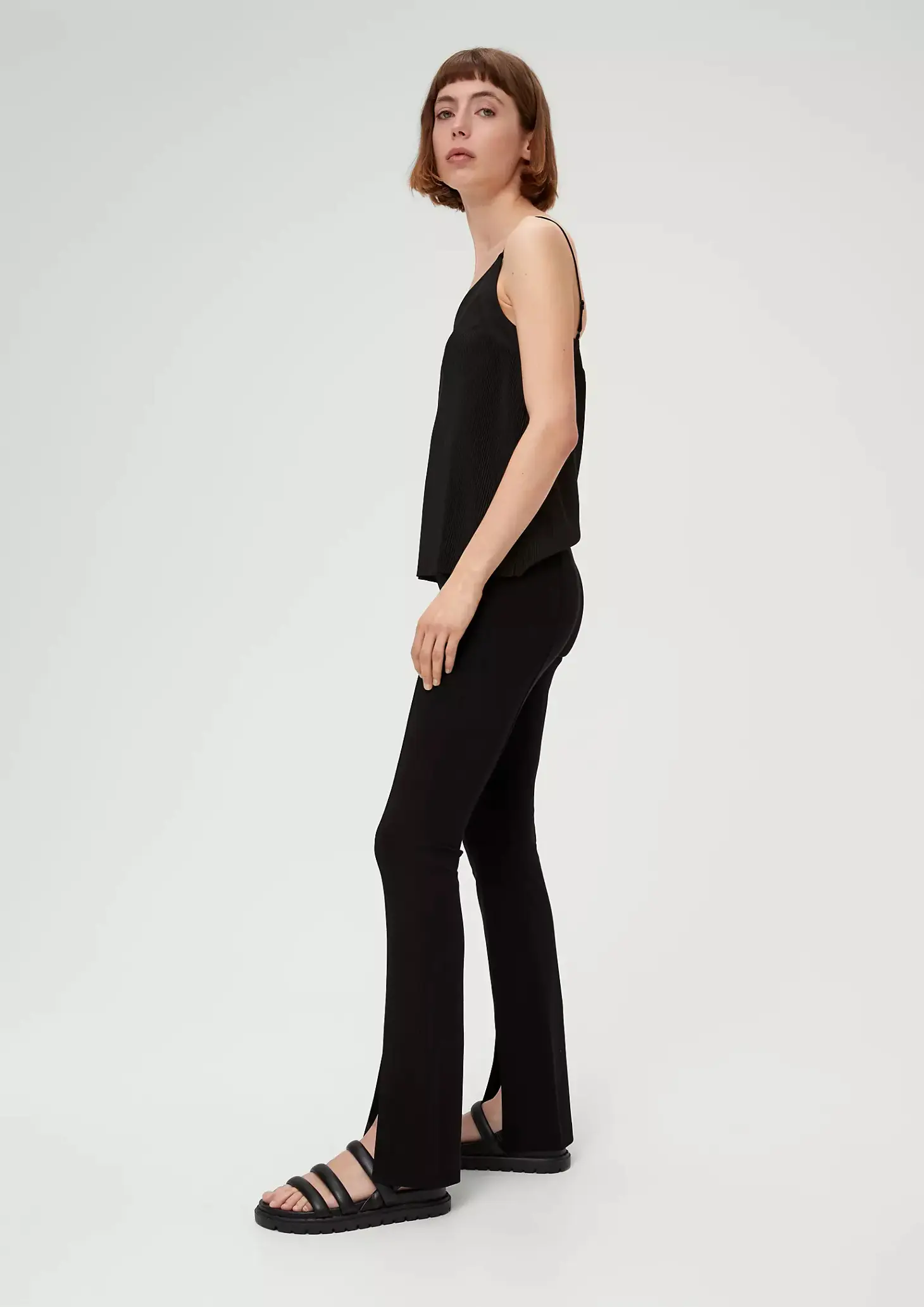 Брюки классические женские