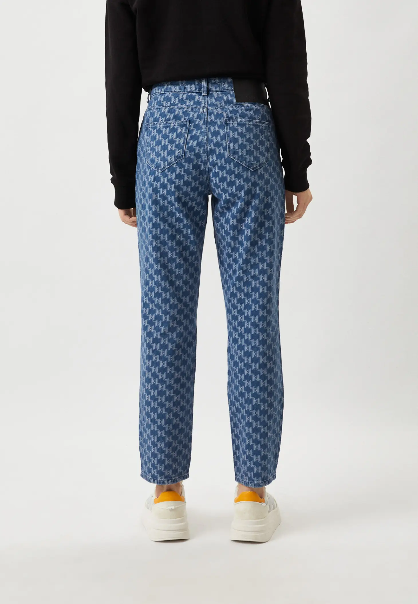 Джинсы мом женские