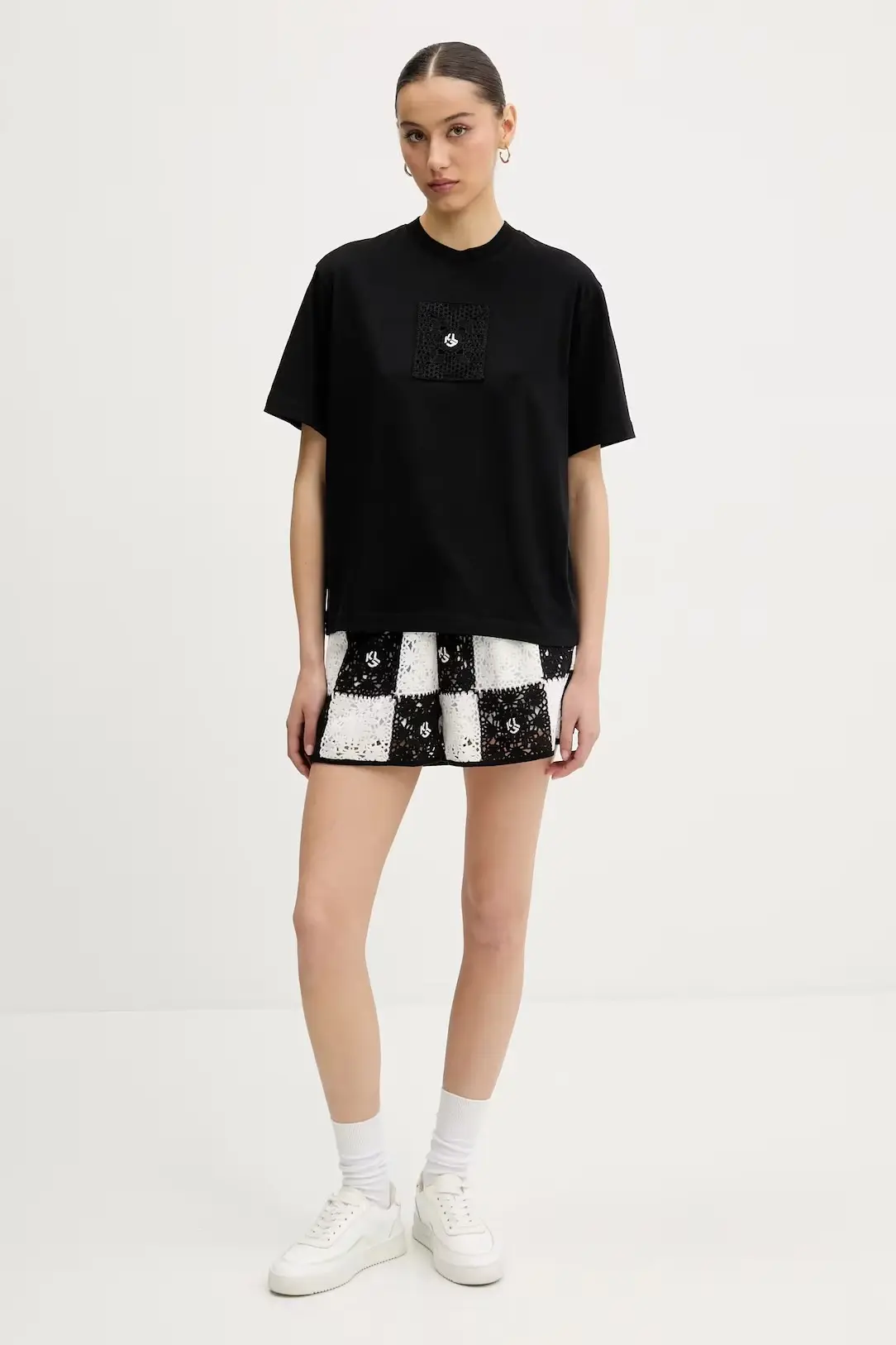 Футболка женская