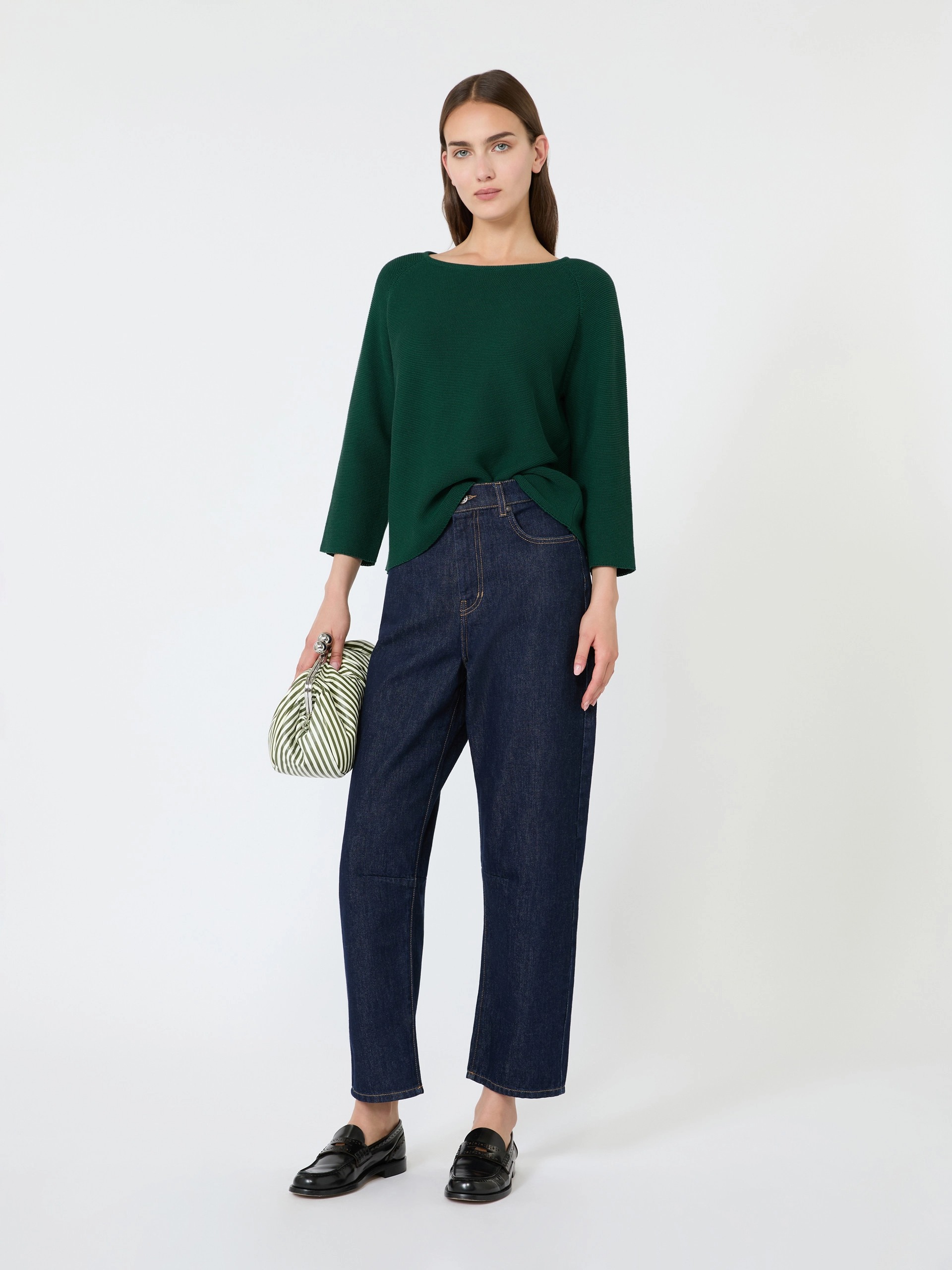 Свитер женский