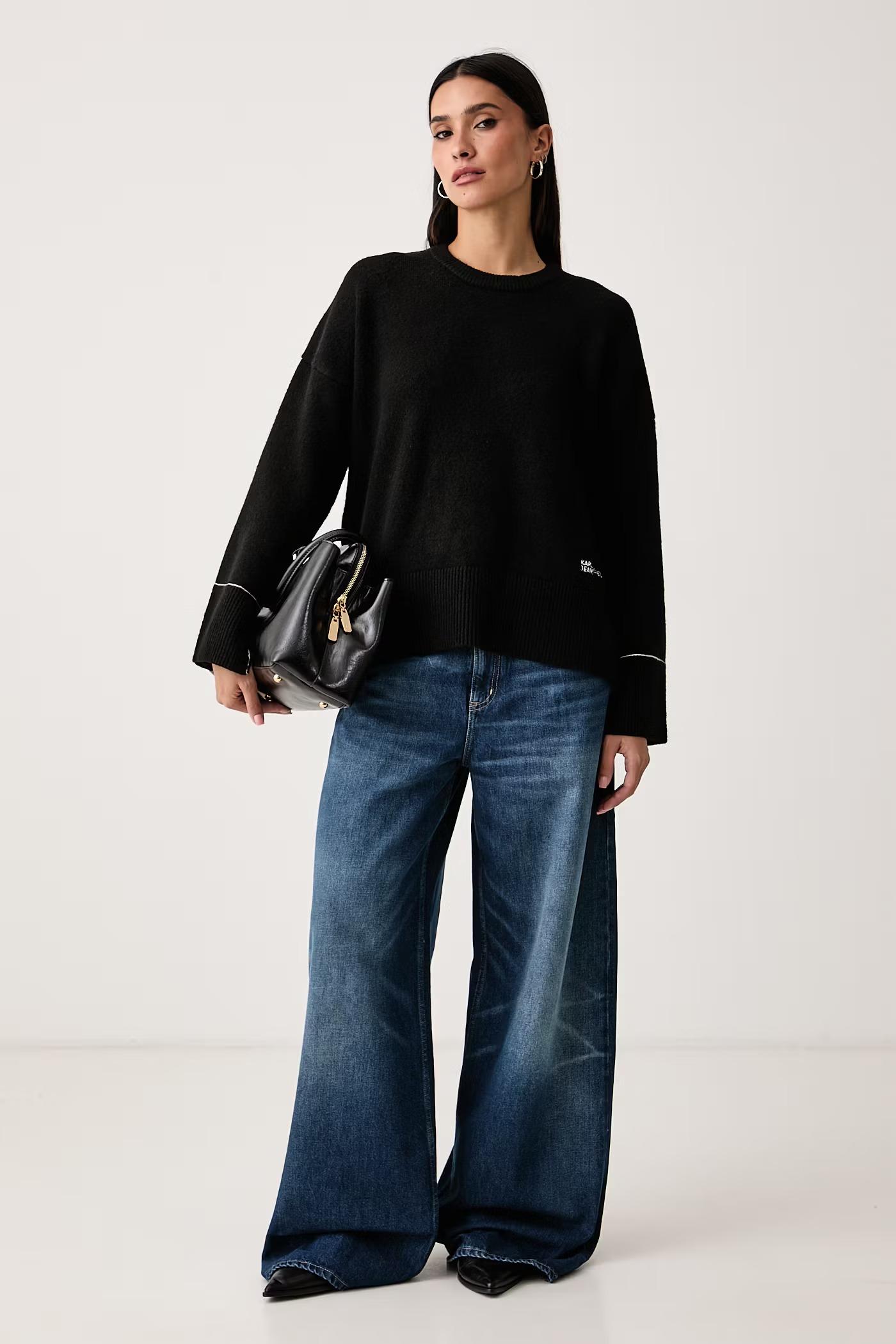 Свитер женский